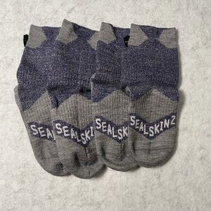 2  pairs Sealskinz Waterproof All Weather Mid Length Sock  navy Blue /Grey M